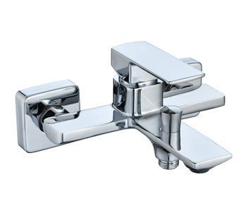 Смеситель MIXXEN "WAKE" ванна хром б/акс. MXYA0777